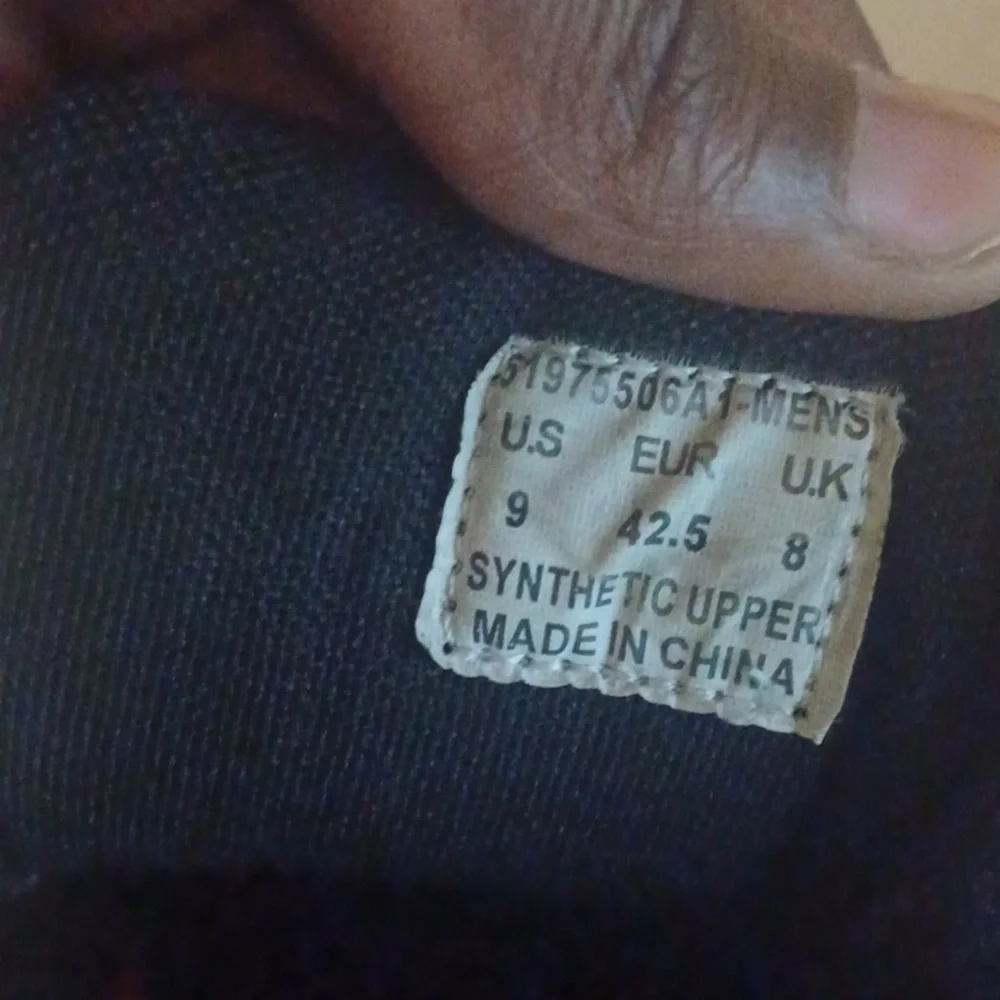 Levis - Picture 3 of 3